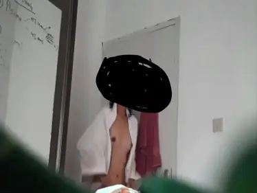 Mantan Ganti Pakaian Sensor Muka Kamar Tidur poster